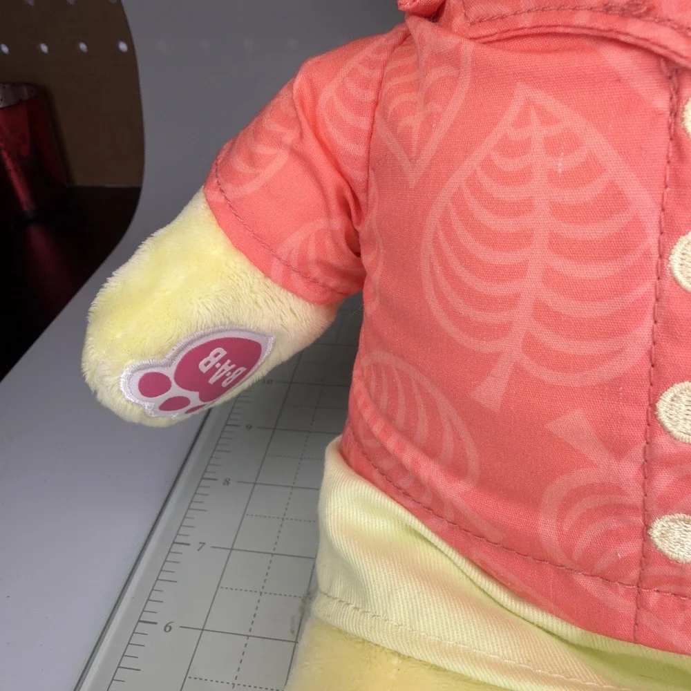 Build-A-Bear Animal Crossing New Horizons‎ Isabelle Summer Plush Toy